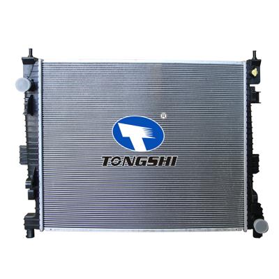 适用于吉普大切洛基 3.0 V6 14-17 MT散热器