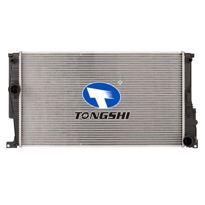 适用于宝马 2 SERIES 2.0L L4 14-/3 F30 3281 11- MT散热器 