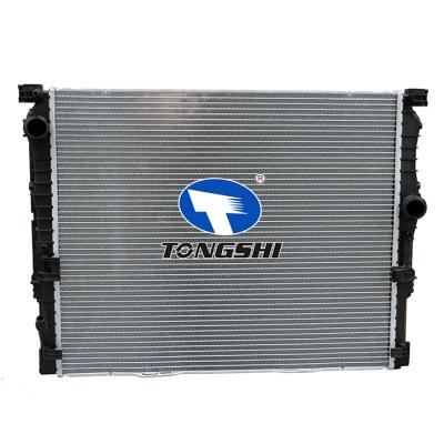 适用于宝马5系 G30 S40ix散热器 OEM：17118650745