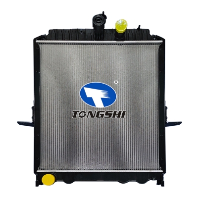 适用于日产 UD models 1800/2000/2300/2600/3000/3300 AT 散热器 OEM：238866